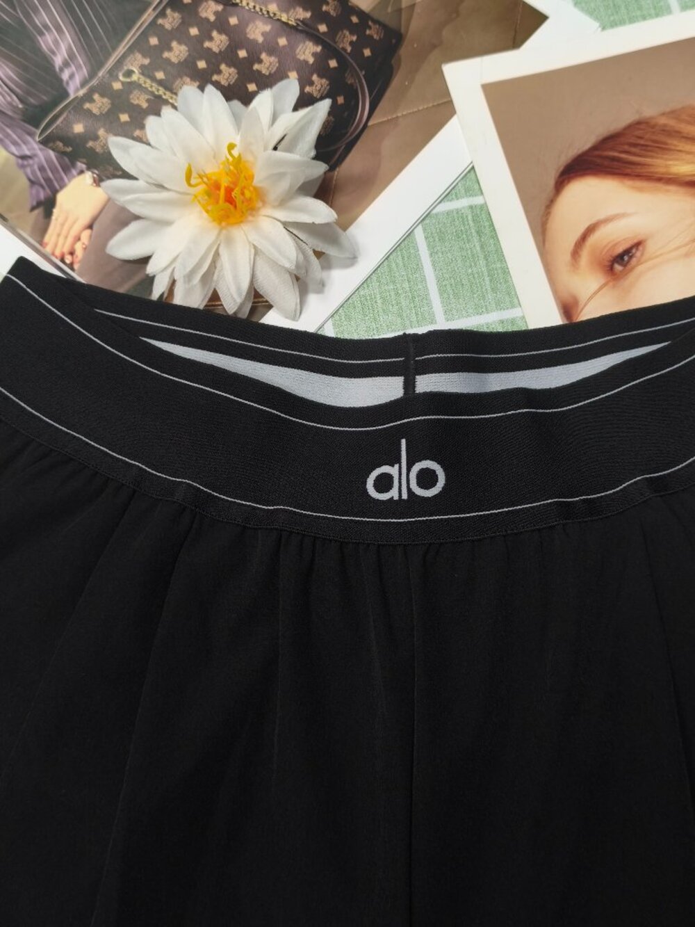 NWT Alo Yoga Women's Black Trouser Authentic⛅XXS-XS(Regular)🚴🏻‍♀️ - Picture 3 of 9